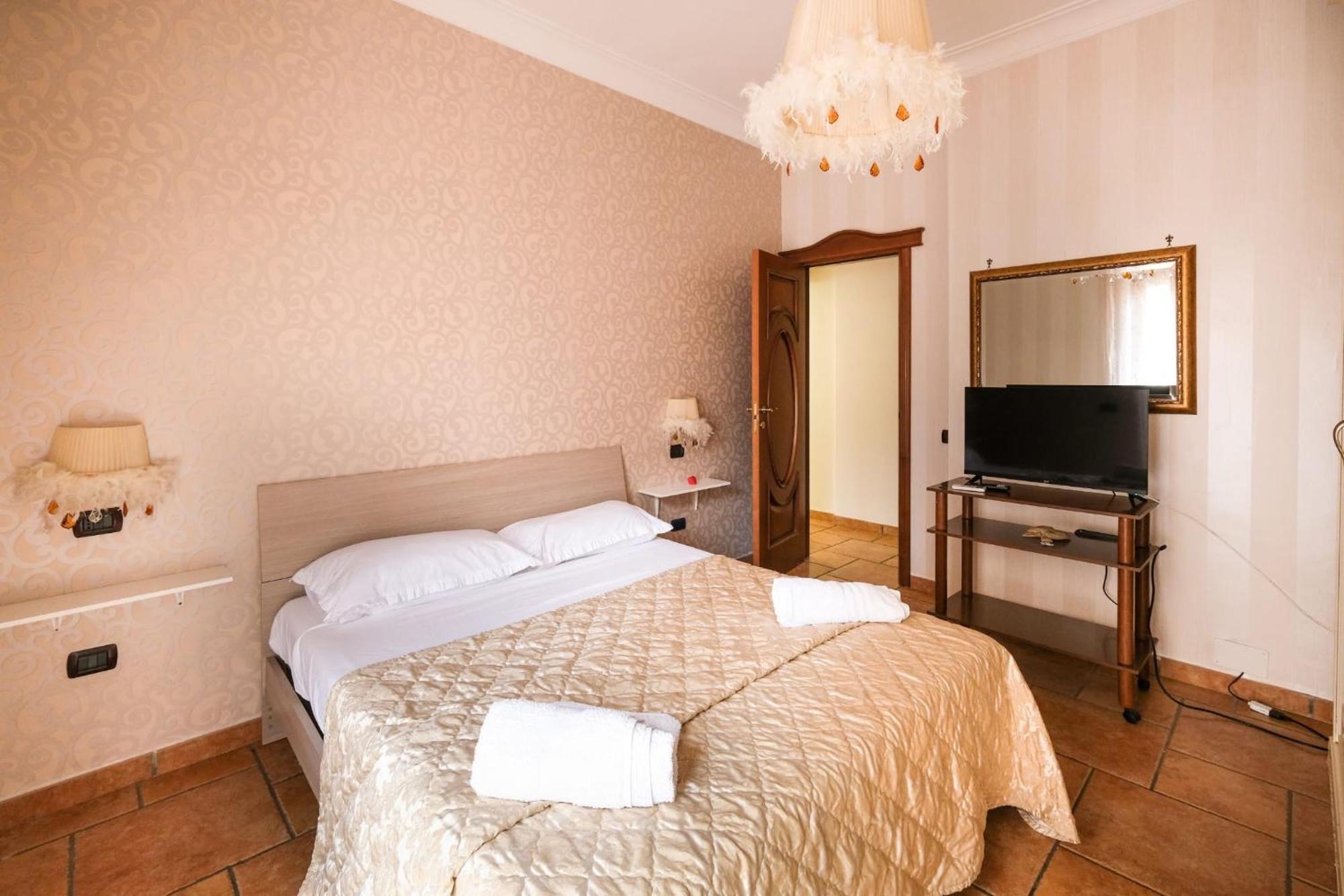 Mg Luxury * Napoli